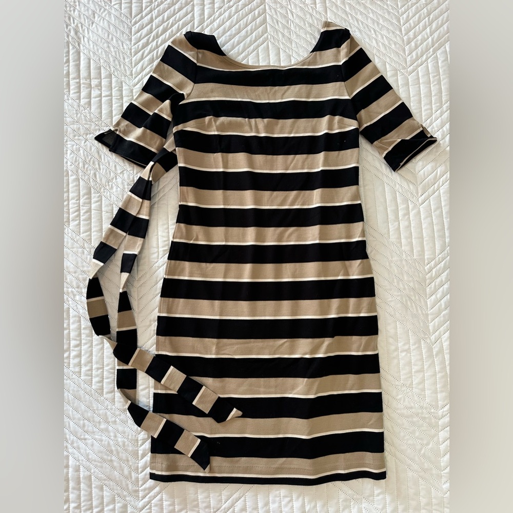 Banana Republic striped belted dress. Size XS